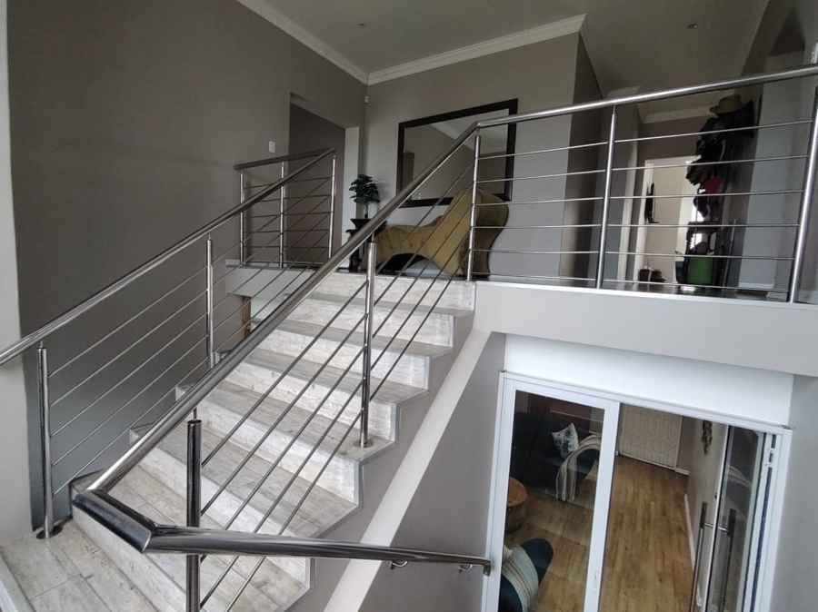 4 Bedroom Property for Sale in Nahoon Valley Park Eastern Cape